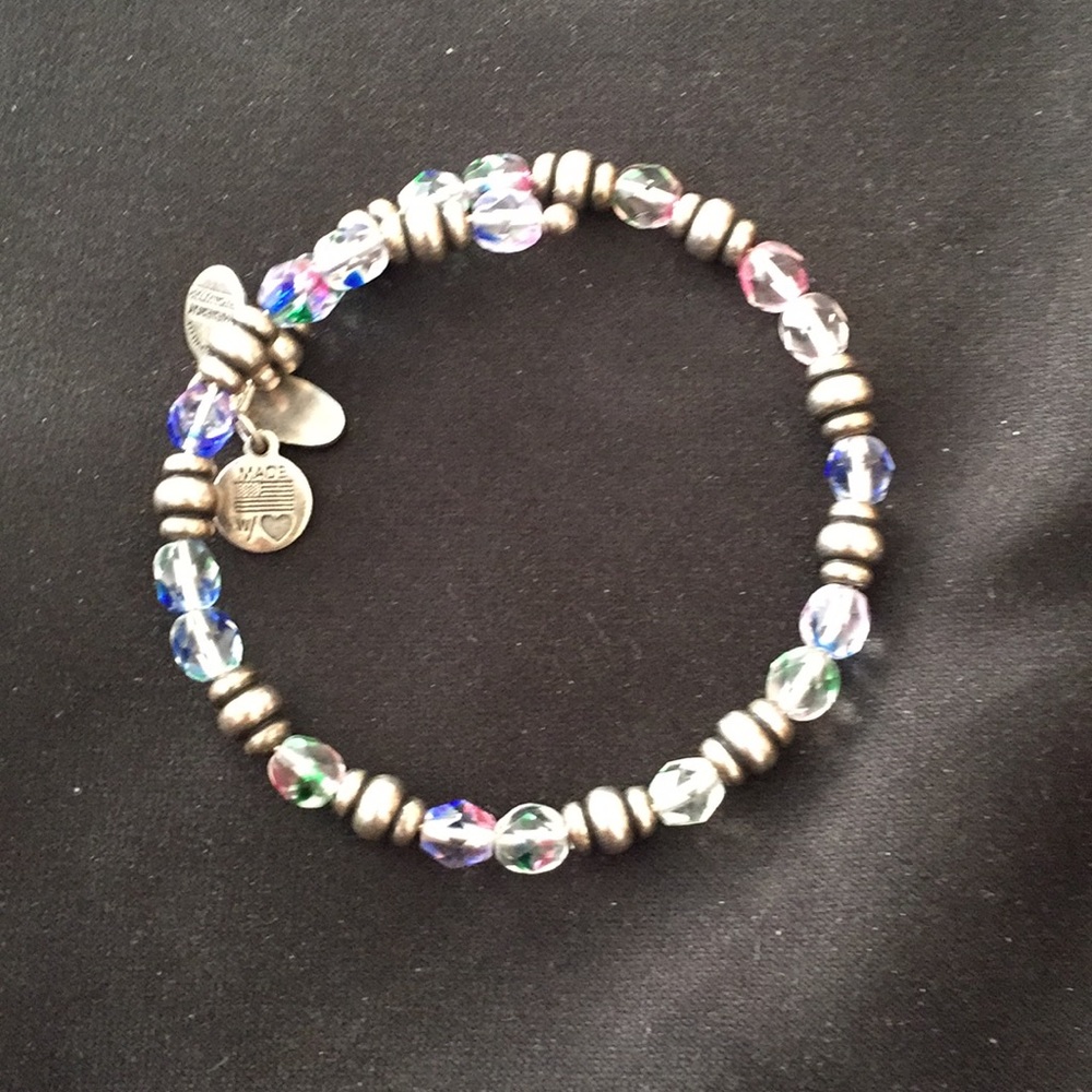 Mosaic wrap